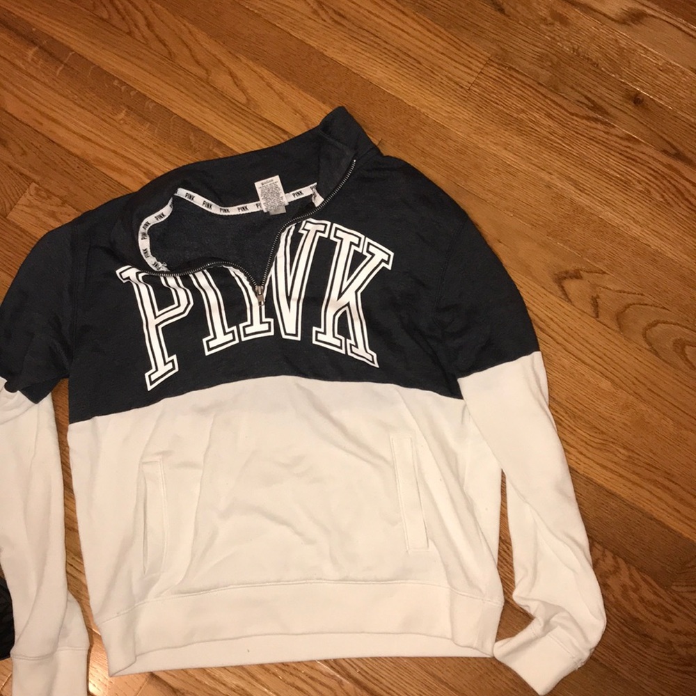 Vs pink quarter zip - medium